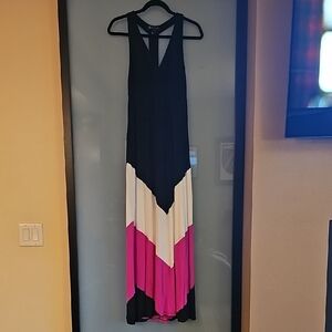 Black V-Neck Sleeveless Women's dress